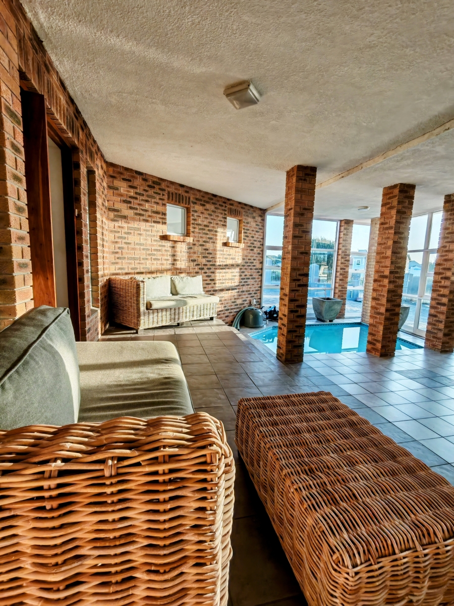 4 Bedroom Property for Sale in De Kelders Western Cape